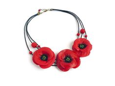 Red Poppy Necklace Red Poppy Accessory Red by JewelryByCompliment Red Flower Polymer Clay Jewelry, Red Flower-shaped Polymer Clay Jewelry, Red Polymer Clay Necklace For Gift, Clay Poppy, Poppy Wedding, Poppy Earrings, Red Flower Necklace, Poppy Necklace, Felt Necklace