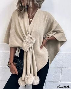 Olivia Mark - Cape cardigan with pompoms and pompoms Asymmetrical Cardigan, Batwing Sleeve Sweater, Shawl Sweater, Cape Sweater, Knitted Cape, Shawl Cardigan, Cape Coat, Vestidos Vintage, Women Shawl