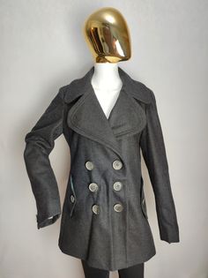 THOMAS BURBERRY vintage women's double breasted wool pea coat Very good used condition Size tagged L (please check measurements) Composition: 85% wool, 15% polyamide (outer shell), synthetic material (lining) Measurements: Shoulder to shoulder - 16.1" / 41 cm Pit to pit - 18.9" / 48 cm Back length from collar - 30.3" / 77 cm Sleeve length from shoulder - 25.6" / 65 cm * All measurements are taken with the garment laying flat #2208 We are ready to make a discount when buying more than one item. L Casual Fitted Double-breasted Wool Coat, Casual Double-breasted Wool Coat With Buttons, Double-breasted Wool Coat, Winter Long Pea Coat With Snap Buttons, Double-breasted Wool Coat With Button Closure, Winter Fitted Double-breasted Peacoat, Double-breasted Pea Coat With Buttons For Fall, Fitted Double-breasted Winter Peacoat, Double-breasted Pea Coat For Fall