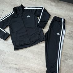 Adidas Tracksuit Adidas Set, Adidas Tracksuit, Black Set, Adidas Black, Black Adidas, Matching Sets, New Color, Fashion Show, Black White