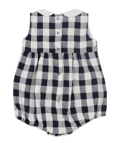 Reference: 5008S24 Materials: 60% cotton, 40% polyester Intended Age: Baby Boy, Toddler Boy Description: This baby romper is made in a soft cotton blend. It is made in a checkered fabric and fastens with buttons in the back and in the bottom. It also has a rounded, white collar. Size Guide: True to size. SIZE HEIGHT 00 month 42-46cm 0 month 47-51cm 1 month 52-56cm 3 months 57-62cm 6 months 63-68cm 9 months 69-74cm 12 months 75-80cm 18 months 81-86cm 24 months 87-92cm 36 months 93-98cm 2 years 86cm 3 years 93cm 4 years 98cm 5 years 104cm 6 years 110cm Summer Cotton Bubble Romper With Button Closure, Cute Cotton Bubble Romper With Buttons, Cute Cotton Gingham Bubble Romper, Cute Gingham Cotton Bubble Romper, Cute Gingham Bubble Romper, Cotton Bubble Romper With Buttons For Spring, Spring Cotton Bubble Romper With Buttons, Plaid Cotton Bubble Romper For Summer, Summer Cotton Plaid Bubble Romper