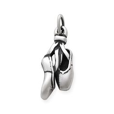 Elegant, understated, and uniquely you, this beautifully crafted charm expertly captures the essence of dance. Dangle Rings, Shoes Charm, James Avery Charm Bracelet, James Avery Charms, Silver And Gold Jewelry, Ballet Pointe Shoes, Angelina Ballerina, Drill Team, Charms Earrings