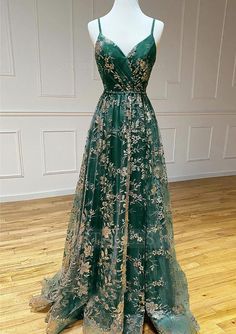 Debs Dress, Dark Green Prom Dress, Debs Dresses, Themed Prom Dresses, Split Prom Dresses, Green Wedding Dresses, Prom Dress Inspo, Green Formal Dresses, Deb Dresses