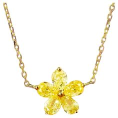 18K Yellow Gold Fancy Yellow Diamond Flower Pendant Necklace 5 Fancy Yellow Diamonds - 0.45 CT Total Weight - 1.70 CT Daily Wear / Customizable Yellow Gem Necklace, Yellow Gemstone Necklace, Classic Pendant Necklace, Diamond Flower Pendant, Yellow Gems, Yellow Necklace, Fancy Yellow Diamond, Yellow Jewelry, Yellow Diamonds