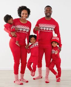 Christmas Family Pajamas Outfits 2022 – Women Clothing Online Store21 Matching Christmas Outfits For Couples, Christmas Outfits For Couples, Family Matching Christmas Pajamas, Matching Christmas Outfits, Xmas Outfits, Matching Family Christmas Pajamas, Pajama Outfit, Family Matching Christmas, Family Pajama Sets