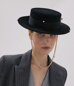 In our company we believe that hats should be an essential part of any outfit as it was in the 19th century. Black felt canotier hat featuring safety pins and chain strap is perfect for a street-style shooting, Instagram challenge, red carpet situation or any other occasion. Proved by Alicia Keys, Cindy Bruna, Gizele O Tina Motta, Canotier Hat, Black Street Fashion, Hat Chain, Hippy Fashion, Cindy Bruna, Instagram Challenge, Nike Hat, Summer Hats For Women