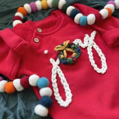 Custom embroidered baby and toddler sweater. I hand embroider each sweater and package them nicely with a satin ribbon and custom personalized tag. If you have a specific idea in mind, I can help you find the right colors to make your vision come to life. Just send me a message and we can work together to customize it. (Please note that colors shown on the listing may vary in person due differences in screens.) Embroidered Christmas Sweater, Toddler Sweater, Embroidered Christmas, Baby And Toddler, Personalized Tags, Art Textile, Christmas Sweater, Embroidery Art, Satin Ribbon