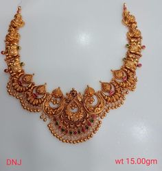 Temple Necklace Jewellery, Light Weight Gold Necklace, Big Earrings Gold, Mango Haram, Indian Gold Necklace Designs, Diamond Jewlery, Fashion Jewelry Necklaces Gold, Simple Necklace Designs, Temple Necklace