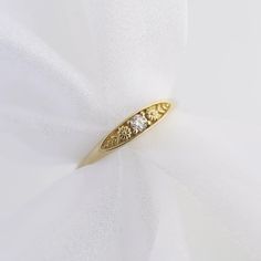 April Birth Ring, Birthstone Ring, Birthflower Ring, Diamond Ring, Daisy Ring, Gold Ring, Silver Ring, Signet Ring, Meaningful Gift - Etsy Birth Ring, April Birthstone Ring, Ring Shots, Daisy Ring, Ring Birthstone, Stylish Rings, September Birthstone, Ring Diamond, Favorite Rings