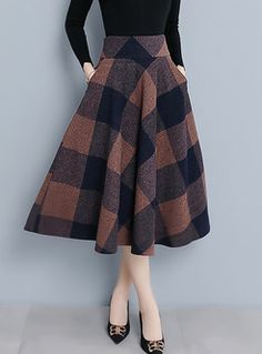 Style Color-blocked Plaid Woolen Big Hem Skirt Skirts Winter, Black And White Outfit, Grey Mini Skirt, High Waisted Pleated Skirt, Trendy Skirts, Winter Skirt, Hem Design, Hem Skirt, Plaid Fashion