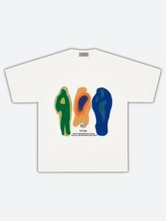 The print features colorful, organic shapes in green, orange, and blue, adding a vibrant and artistic touch to the shirt. The white background of the T-shirt makes the colors stand out, creating a visually striking effect. The overall look is relaxed and streetwear-inspired, perfect for a laid-back, trendy outfit. Men's tee Graphic printed tee Print detail: aura colors & people Text detail: don't underestimate anyone they will be watching every move Crew neck Short sleeve Cotton Order 1 size lar Colorful Graphic Tees, Fall Sweaters For Women, Crop Pullover, Denim Hoodie, Jogger Pants Casual, Fits Inspo, Oversized Graphic Tee, Aura Colors, Patchwork Jacket