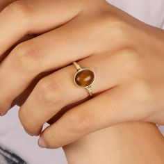 This minimalist tigers eye ring will be a perfect gift as a christmas for your best friend.Tigers eye ring with made of gold plated 18 karat .925 sterling silver. The meaning of Tigers Eye is self-confidence and inner strength. Minimalist tigers eye will be a best gift idea for your mom or your loved ones as a birthday gift or anniversary gift.A perfect Christmas gift as a handmade jewellery.You will add light to your elegance with this handmade crafted ring model, modern look and design with di Seasonal Palette, Tigers Eye Ring, Eye Rings, Tigers Eye Gem, Cats Eye Ring, Tiger Eye Ring, Indian Rings, Ring Model, Tiger Eye Earrings