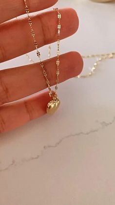 Jewellery Photography Inspiration, Gold Heart Pendant, Pendant Heart, Hollow Heart, Heart Pendant Gold, Gold Heart Necklace, Jewelry Photography, Small Heart