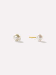 Pearl Stud Earrings - Mini Organic Pearl Small Pearl Earrings, Green Cases, Jewelry Pearl, Solid Gold Earrings, Layered Jewelry, Recycled Silver, Lovely Earrings, Pearl Stud Earrings, Recycled Sterling Silver