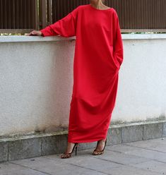 50 % OFF SALE Dress, Red Elastic Loose Fit Caftan, Red Kaftan Maxi Dress, Long Sleeve Maxi Dress, Clearance Sale Dresses LAST ONE LEFT ! SIZE S OR XS ! Fabric: Stretchy Cotton Sweatshirt Length: 145 cm / 57 in Size: Please see the size chart in the pictures above, which is based on your measurements If you have questions, please let us know and we will help :) Relaxed Fit Long Sleeve Maxi Dress With Pockets, Relaxed Fit Maxi Dress With Pockets And Long Sleeves, Oversized Long Sleeve Maxi Dress For Winter, Casual Red Long Sleeve Dress, Casual Red Maxi Dress With Pockets, Red Relaxed Fit Long Sleeve Dress, Relaxed Fit Long Sleeve Dress With Side Pockets, Oversized Long Sleeve Dresses With Side Pockets, Oversized Long Sleeve Maxi Dress For Loungewear