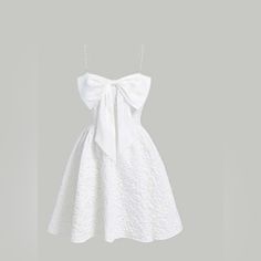 White Dress Mini Never Worn. Size Medium. Strapless. Jacquard Bow Front Cami Dress White Dress Party Outfit, White Short Dress Outfit, White Formal Dress Short, All White Party Dress, White Dress Aesthetic, White Party Dress, Pretty White Dresses, White Dresses Graduation, Dama Dresses