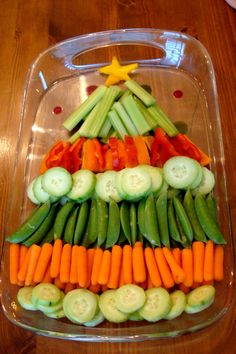 a christmas tree made out of veggies and carrots