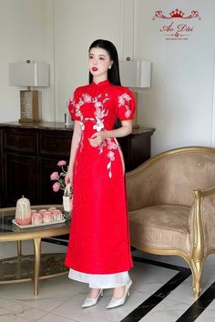 Very elegant design Spring Formal Knee-length Cheongsam, Red Stand Collar Dress For Spring, Elegant Full-length Spring Sets, Elegant Full-length Sets For Spring, Spring Formal Short Sleeve Cheongsam, Elegant Fitted Sets With Stand Collar, Short Sleeve Ao Dai For Party, Fitted Dress With Stand Collar For Festive Events, Festive Fitted Cheongsam With Short Sleeves