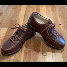 All Leather Vibram Sole European Walking Oxford. Size 9.5d. Excellent Condition. Never Worn. Rich Brown Leather Oxfords Walking Shoes, Derby, New Color, Brown Leather, Leather Upper, Men's Shoes, Oxford, Walking, Man Shop