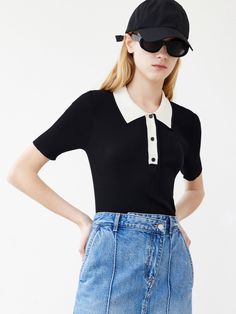 MO&Co.Women Polo Style Knit Top Features : - Slim fit - Contrast color POLO neckline - Waist-in designCode : MBB2SWTT10Length of size M is 52cmBlack : Model is 177cm tall and wearing a size M MATERIALS & CARE : Material : 67.6% Cotton 32.4% PolyamideUse a washing machine at the mild process of 30â„?br> Do not bleach, lay flat to dry in the shade Do not tumble dry, iron at low temperature Wash separately in a mesh bag, do not soak Wash with neutral detergentTips : 1. Ironing the pad cloth in the Fitted Knit Top With Polo Collar, Polo Collar Go-dry Sports Top, Fitted Textured Knit Polo Collar Top, Sporty Moisture-wicking Polo Collar Top, Green Moisture-wicking Polo Collar Top, Short Torso, Polo Style, Knitted Tops, Mesh Bag