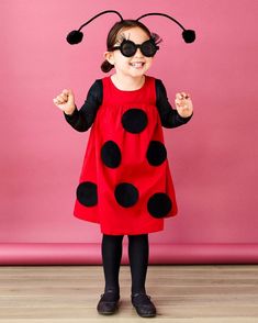 Diy Ladybug Costume, Ladybug Costume Kids, Creative Kids Halloween Costume, Diy Ladybug, Jackie O Sunglasses, Bug Costume, Kostuum Halloween, Costume Carnaval, Ladybug Costume