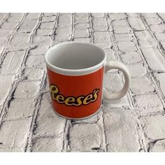 a coffee mug with the word reese on it