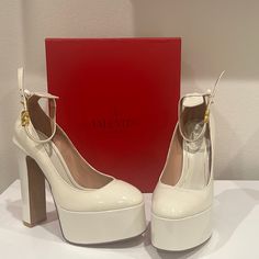 Brand: Val Size: 38 Color: Ivory/Cream/Bone/White Heel Hight: 6 Inch These Shoes Look Amazing Unfortunately Too Big On Me :( They Have Never Been Worn. Comes With Box! Bone White, White Heels, Ivory White, Color Ivory, No Brand, Shoe Brands, Bones, Women Shoes, Cream