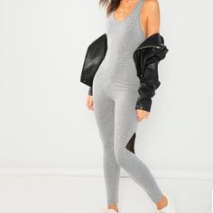 Everything Must Go! 2 Day Sale! Item Name: Plain Skinny Shell Jumpsuit Brand: Shein Color: Grey Size: Xs Details: Contrast Mesh, Backless, Colorblock, Criss Cross, Sheer Fit Type: Skinny Neckline: Scoop Neck Fabric: Fabric Is Very Stretchy, 95% Polyester, 5% Spandex Waist Type: Mid Waist Condition: Nwot - Accidentally Got Two Of These And Cant Return It :( Quick Shipping! Top Rated Seller Fitted Gray Bodysuit For Loungewear, Fitted Gray Sleeveless Bodysuit, Fitted Sleeveless Gray Bodysuit, Sporty Stretch Gray Bodysuit, Sporty Gray Stretch Bodysuit, Gray Sporty Stretch Bodysuit, Casual Fitted Gray Jumpsuits And Rompers, Sleeveless Gray Bodysuit For Loungewear, Casual Gray Sleeveless Bodysuit