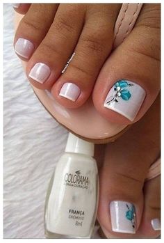 Flash Nails, Pedicure Designs Toenails, Pedicure Nail Designs, Unghie Nail Art, Gel Toe Nails, Pretty Toe Nails, Cute Toe Nails, Summer Toe Nails