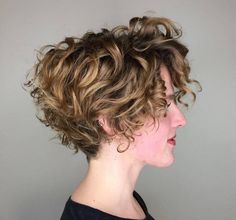 Short Curly Bob Hairstyles, Short Curly Hairstyles For Women, Curly Hair Trends, Short Curly Haircuts, Short Curly Bob, Haircuts For Curly Hair, Curly Bob Hairstyles, 짧은 머리, Short Haircut