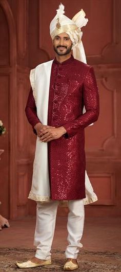 Red and Maroon color Sherwani in Silk fabric with Embroidered, Sequence, Thread work Red Sherwani Indian Groom, Maroon Sherwani, Red Sherwani, Sherwani Groom, White Lehenga, Wedding Sherwani, Wedding Red, Indian Groom, Sequence Work