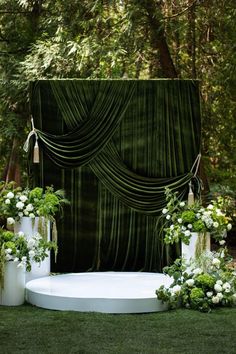 Wedding Garden Arch, Wedding Backdrop Outside, Velvet Backdrop Wedding, Green Curtain Backdrop, Fabric Ceremony Backdrop, Wedding Fabric Backdrop, Green Decorations Wedding, Green White Wedding Decor, Green Decoration Wedding