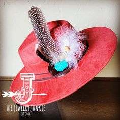 If you’re looking for the perfect accessory to complement your favorite boho style, look no further. This Boho-Style Western Felt Hat w/ Natural Feather & Turquoise Hat Accent by The Jewelry Junkie is absolutely everything that you need. Not only is it easy to incorporate into any and all outfits, but the genuine leather and natural feathers of the band immediately elevate whatever it is you’re wearing. One Size Hat with adjustable inner hat liner (see last photos) The same primary feathers will Bohemian Brimmed Felt Hat For Ranch, Bohemian Curved Brim Felt Hat For Ranch, Bohemian Felt Hat For Ranch, Bohemian Felt Hat With Flat Crown For Ranch, Bohemian Fedora With Short Brim For Western-themed Events, Bohemian Flat Brim Felt Hat For Ranch, Handmade Bohemian Felt Hat For Ranch, Red Bohemian Wide Brim Felt Hat, Bohemian Mini Hat With Feathers