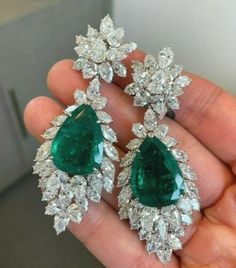 Syn Emerald Dangle Chandelier Earrings, 925 Sterling Silver Auction Jewelry | eBay Tanishq Jewellery, Simple Elegant Jewelry, Jewelry Photoshoot, Gold Aesthetic, Golden Jewelry, Diamond Jewelry Designs, Silver Jewelry Fashion, Gold Necklace Women, Jewelry Photography