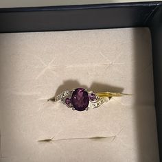 Oval 1.10 Ct Lusaka Amethyst Ringsterling Silver Nickel Free-Size 8-Total Weight Is 1.25 Ct Due To 2 Small Amethyst On Each Side.925 Stamped Insidenever Worn-Very Pretty Ring Bundle With Other Listings And Save On Shipping