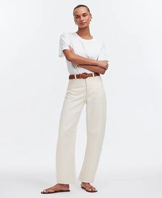 The Darted Barrel-Leg Jean | Madewell Madewell Outfits, Rich Girl Fashion, Summer Shopping List, Barrel Jeans, Stylish Outfits For Women Over 50, Summer Shopping, Runway Trends, Vintage Canvas, Madewell Denim