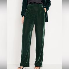 Color: Dark Bottle Green Fit & Sizing - Extra High-Waist Is 1" Higher Than Standard High Rise - Sits Above Belly Button - Relaxed Hip And Thigh - Wide Leg - 30" Inseam Regular Inseam - Models Are Approx. 5'9" And Wear Sizes S (4), L (12) Materials & Care - 100% Polyester Product Details Tailored Pleats. Loose Fit. Glows Up Any Outfit. - Partially-Elasticized Waistband - Belt Loops - Hook-And-Bar Closure - Interior Button - Diagonal Front Pockets - Back Welt Pocket - Pleated Front Fitted Green Bottoms With Belt Loops, High Waist Pantsuit With Pockets For Party, Fitted High Waist Pantsuit With Pockets, Classic High-waisted Pants For Party, Classic High-waisted Party Pants, Elegant Fitted Green Bottoms, Green Full Length Workwear Bottoms, Fitted Green High-waisted Pantsuit, Green Fitted High-waisted Pantsuit