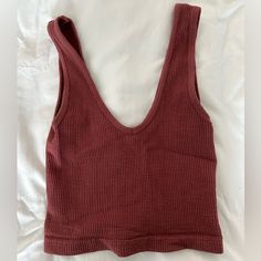 Never Worn Maroon Cropped Tank Top Size Small Fits Inspo, Cropped Tank Top, Crop Tank, Fitness Inspo, Lady In Red, Tank Top, Womens Tops, Size Small, Tank Tops