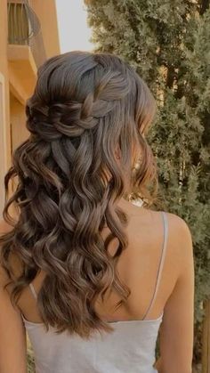 Hairstyle Examples, Makeup Homecoming, Hair Up Styles, Hair Stylist Life, Long Wavy Hair, Wedding Hair And Makeup, Homecoming Makeup, Stylish Hair