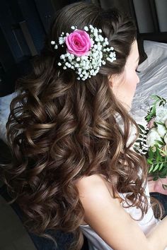 Orchid Varmala, Flower Hairstyles Indian, Indian Hairdo, Wedding Hair With Flowers, Wedding Hairstyles With Flowers, Hair With Flowers, Teddy Cake, Hairstyles With Flowers, Engagement Hairstyles