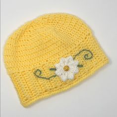 Winter Slouchy Beanie Hat Size 20 To 22 Inches Stretchy Colors: Yellow With White Daisy And Green Hand Crochet In A Smoke And Pet Free Environment. This Item Is Made And Ready To Ship. Thank You For Stopping By My Closet. Yellow Cotton Beanie Hat, Casual Yellow Crochet Cap, Casual Yellow Crochet Beanie Hat, Yellow Adjustable Crochet Cap, Adjustable Yellow Crochet Cap, Casual Yellow Crochet Beanie, Yellow Cotton Hat For Spring, Spring Yellow Cotton Hat, Casual Yellow Hat For Spring