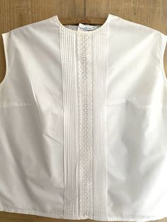 Vintage French woman BLOUSE BODICE cotton PINTUCKS c1960 | eBay White Cotton Retro Blouse, Retro White Cotton Blouse, Retro Fitted Cotton Blouse, Cotton Daywear Blouse, Cotton Blouse For Daywear, Retro Sleeveless Cotton Blouse, Woman Blouse, French Women, Pin Tucks