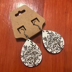 Handmade Earrings With Flowers Engraved In The Wood. See Pictures For Measurments. Earrings Color, See Pictures, See Picture, Handmade Earrings, Jewelry Earrings, Women Jewelry, Wood, Flowers, Women Shopping