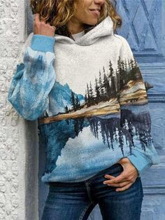 Warm & Stylish: Easy Crochet Hoodie Tutorial Crochet Hoodies, Oregon Vacation, Chic Crochet, Hoodie Ideas, Mountain Print, Outfit Jeans, Mode Chic