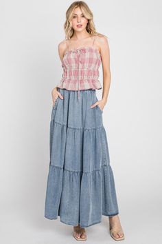 Tencel tiered denim maxi skirt with elastic waist 100% tencel Basic Shoes, Bold Dresses, Denim Maxi, Denim Maxi Skirt, Skirt And Blouse, Sweaters Knitwear, Work Attire, Short Rompers, Comfortable Outfits