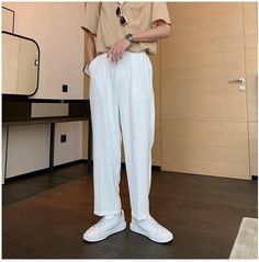 Model information Height: 183 CM Weight: 62 KG Try on size: L Size/cm Length Hips Waist S 99 104 70 M 100 108 74 L 101 112 78 XL 102 116 82 Warm tips: All are measured manually in a flat-laid position, with an allowable error of some 1-3 cm. All dimensions are subject to the actual object. Unit: cm Black Pants, Casual Pants, Korean Fashion, Black White, The Unit, Australia, Pants, Trousers