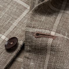 NEW Model: Cortina US Size: 36 Marked EU Size: 46 R7 Drop - Regular Fit Taupe Gray Color with Windowpane Pattern 69% Wool - 16% Silk - 13% Linen - 2% Polyamide Hopsack Fabric Two Button Closure Double Vented French Lined Unfinished Sleeve Buttonholes (Buttons Included) Patch Pockets Notch Lapel Lapel Pin Included Made In Italy Measurements Shoulder: (seam to seam) 16.25" Jacket Length: 27.5" Sleeve Length (top of the shoulder seam to the edge of the vented side of the sleeve): 25.5" Chest: 39" W Gray Plaid, Wool Plaid, Lapel Pin, New Model, Lapel Pins, Patch Pocket, Sale Items, Gray Color, Plaid