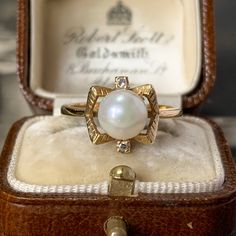 Diamond and pearl ring. 18ct yellow gold. Beautiful vintage 1950s mid century piece. Ring size L.5 (UK) Luxury Vintage Oval Pearl Ring, Pearl Engagement Ring Vintage, Diamond And Pearl Ring, Pearl Rings Vintage, Beautiful Rings Vintage, Pearl Engagement Ring, Antique Boxes, Light Cream, Vintage Pearls