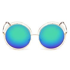 Round, retro-chic silhouette of these cute sunglasses fitted with subtle gradient lenses. Fishing Glasses, Retro Eyewear, Oversized Round Sunglasses, Oversized Glasses, Mirror Sunglasses, Gold Sunglasses, Moda Vintage, Mirrored Sunglasses Women, Oversized Sunglasses