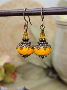 Dyi Earrings, Boho Tassel Keychain, Fantasy Outfits, Homemade Earrings, Wire Wrapped Jewelry Tutorials, Jewelry Making Earrings, Stacked Earrings, Pumpkin Earrings, Earrings Diy